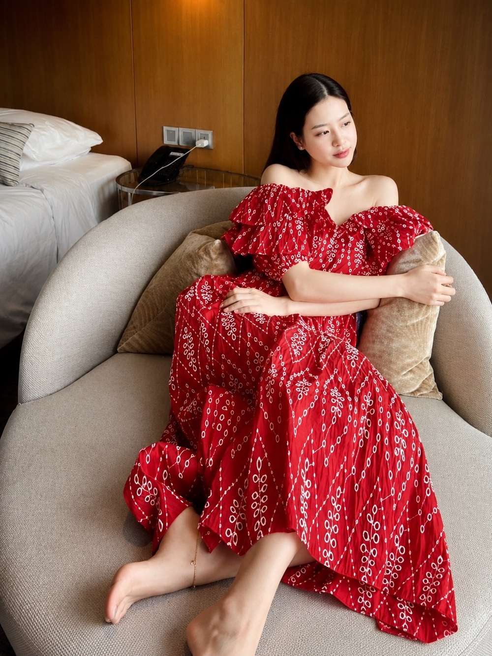 ZARA DRESS WITH CUTWORK EMBROIDERY PUFF SLEEVES MIDI RED - Picture 11 of 15